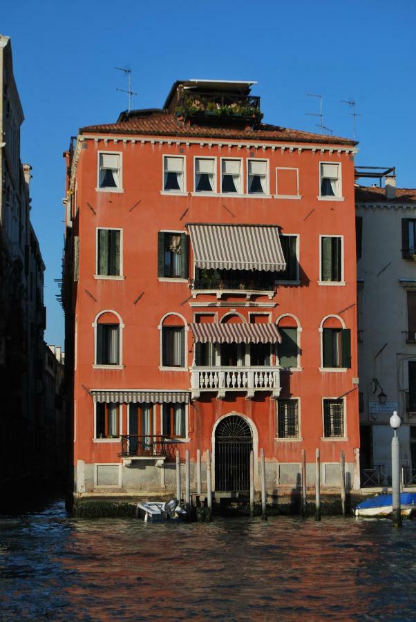 Casa Zucchi | Grand Canal Apartment Velence Kültér fotó